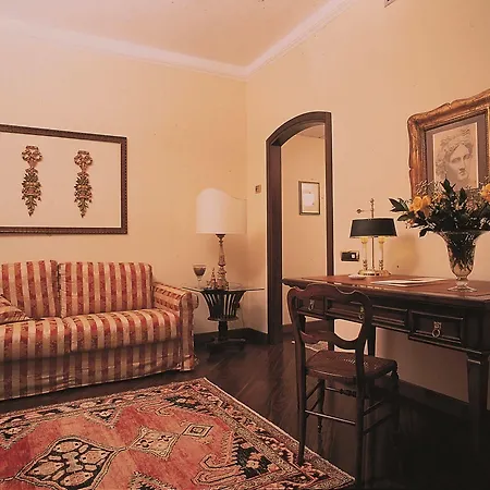 Grand Baia Ξενοδοχείο 4*